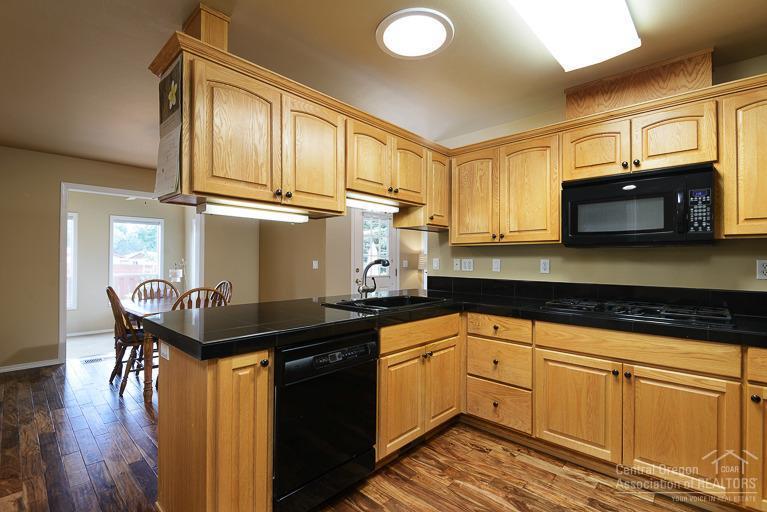 Hollow Pine Estate - Residential