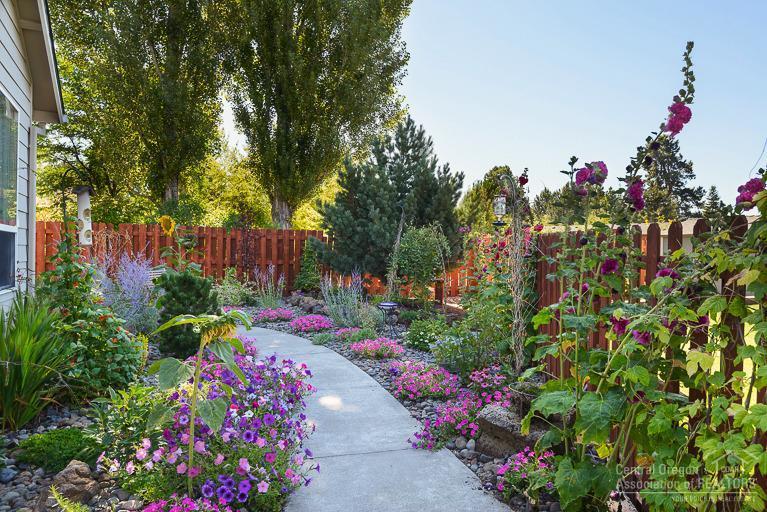 Hollow Pine Estate - Residential