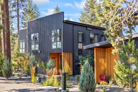 Photo of 515 N Pine Street, Sisters, OR 97759 (MLS # 220227114)