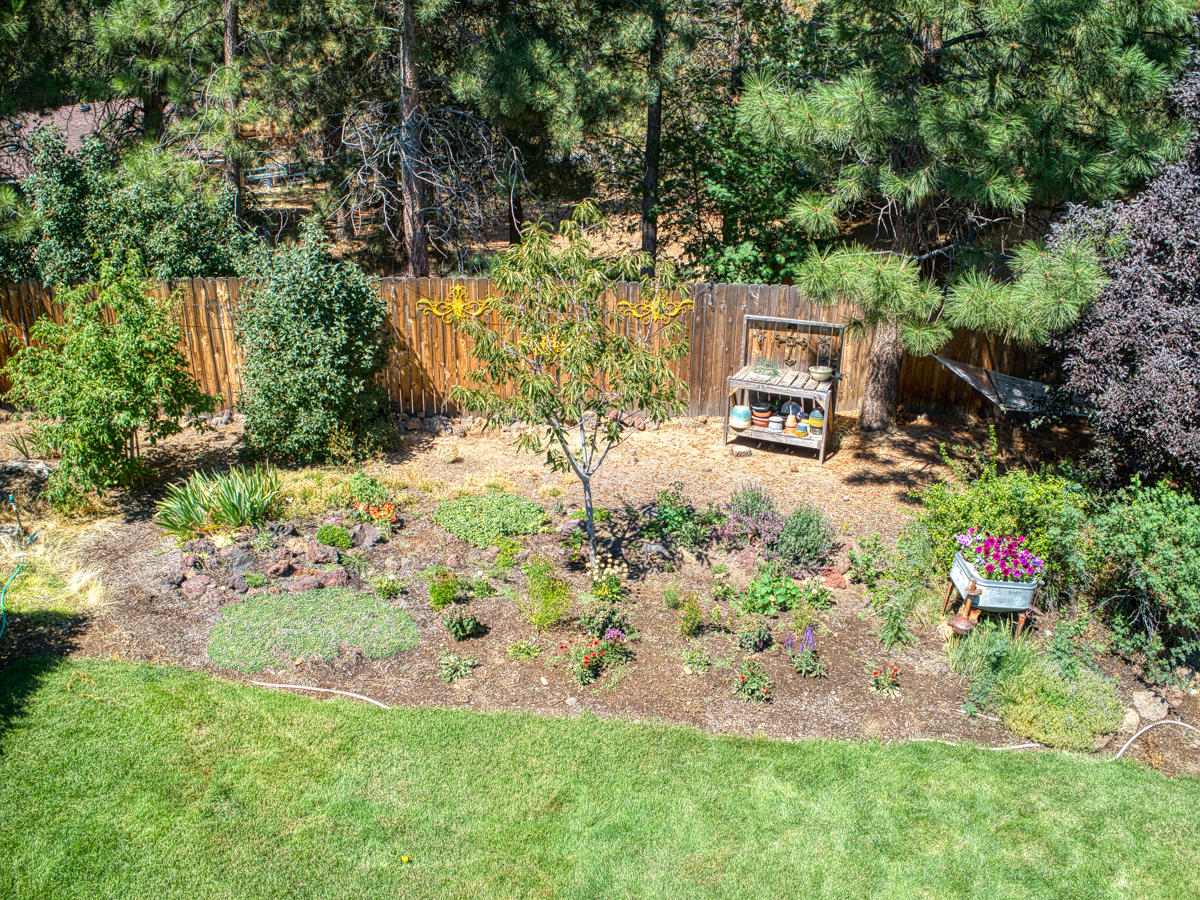 Goldenrain - Residential