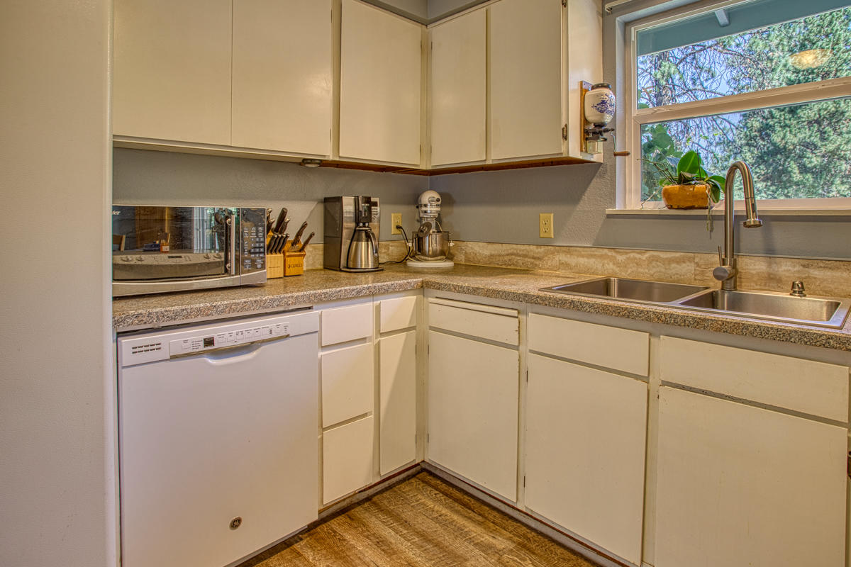 Goldenrain - Residential