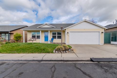 2335 New Haven Drive Central Point OR 97502