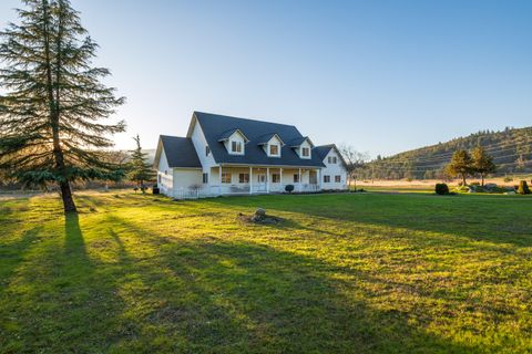 Tiny photo for 2275 Galice Road, Merlin, OR 97532 (MLS # 220215127)