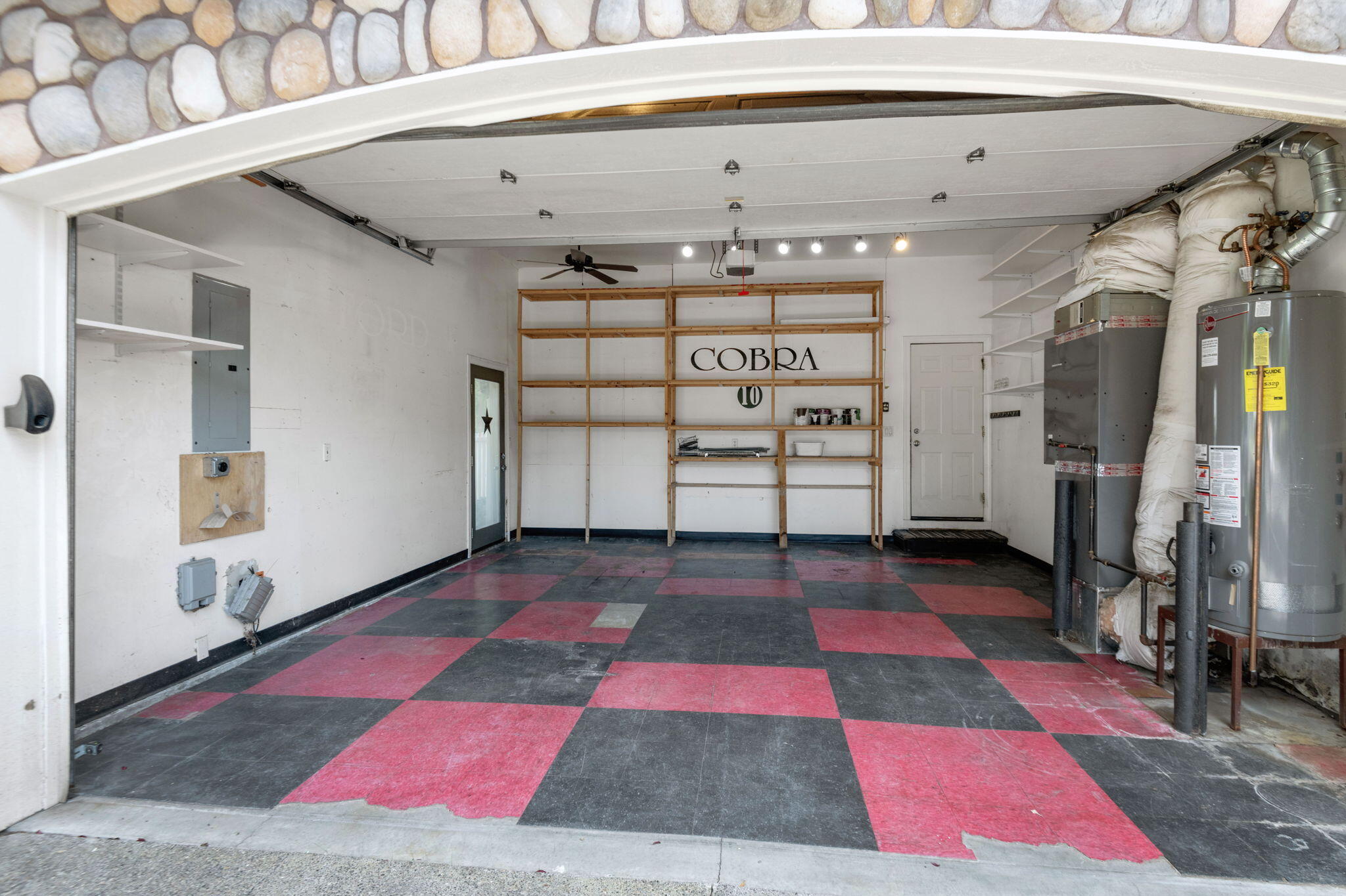 Oak Tree - Residential