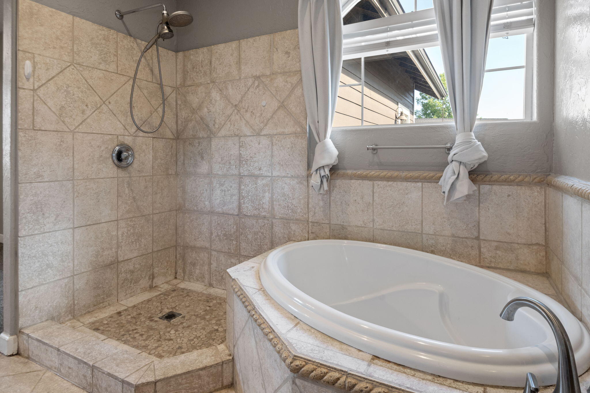 Oak Tree - Residential