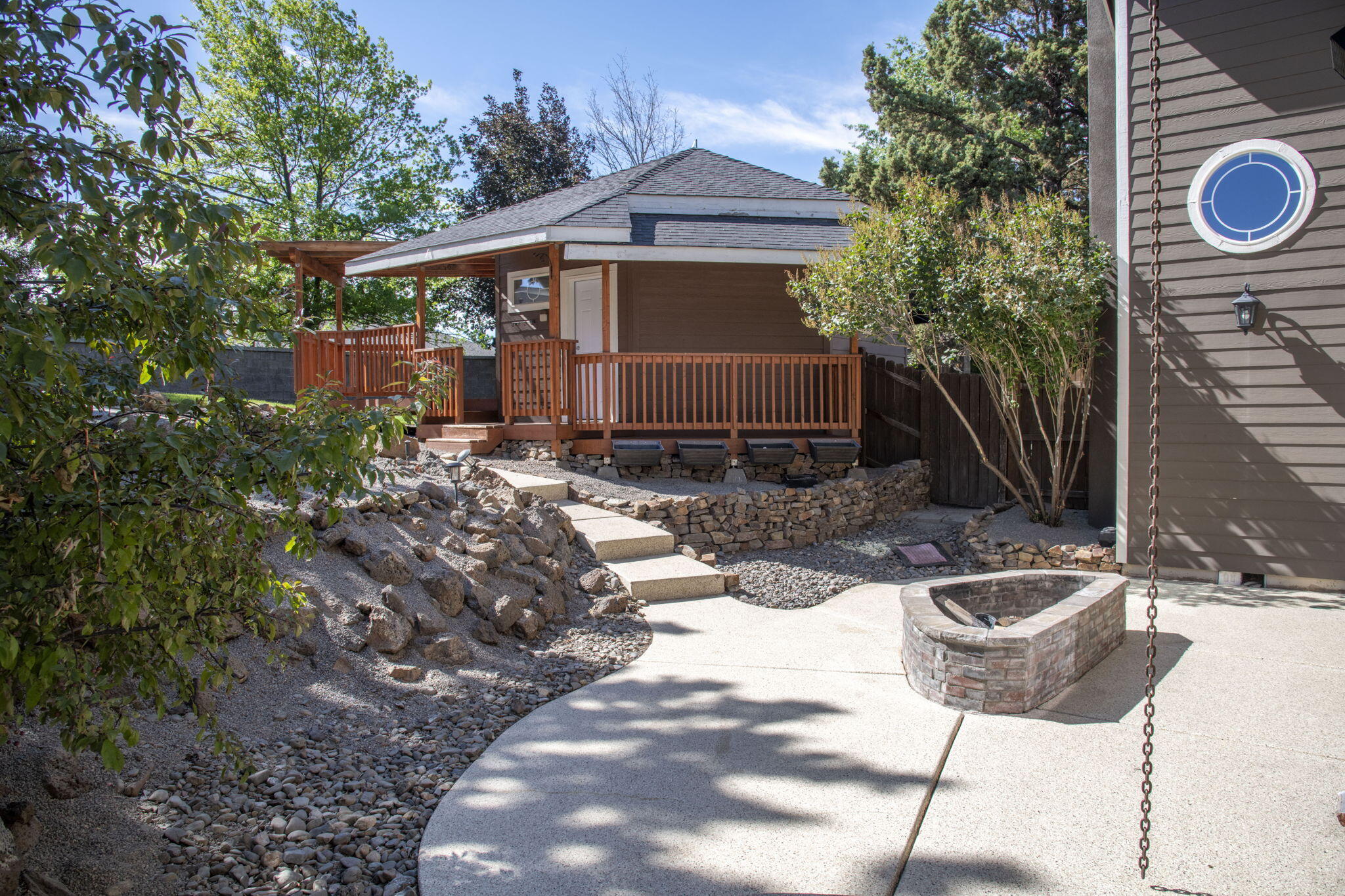 Oak Tree - Residential