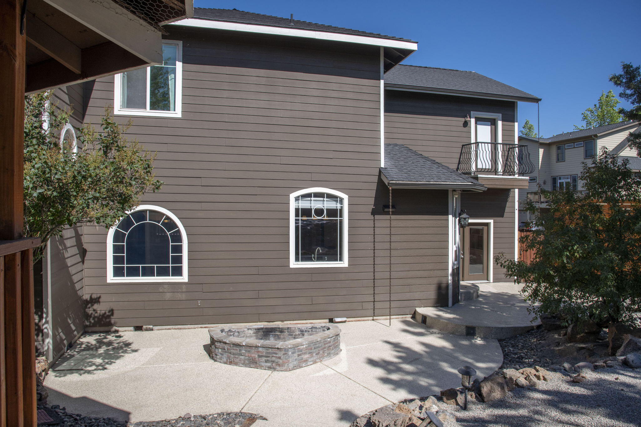 Oak Tree - Residential