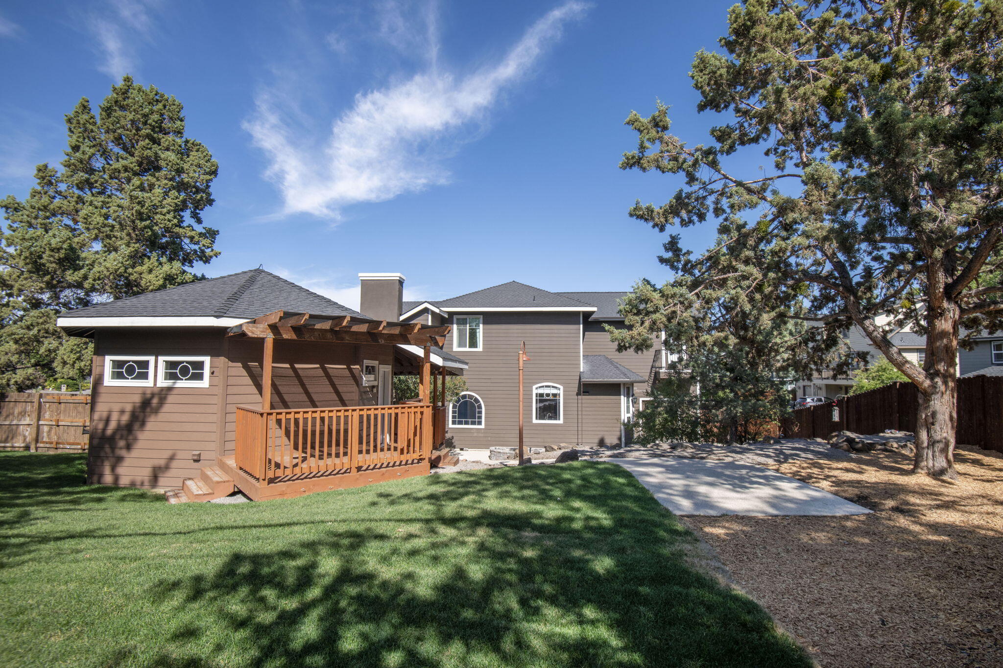 Oak Tree - Residential