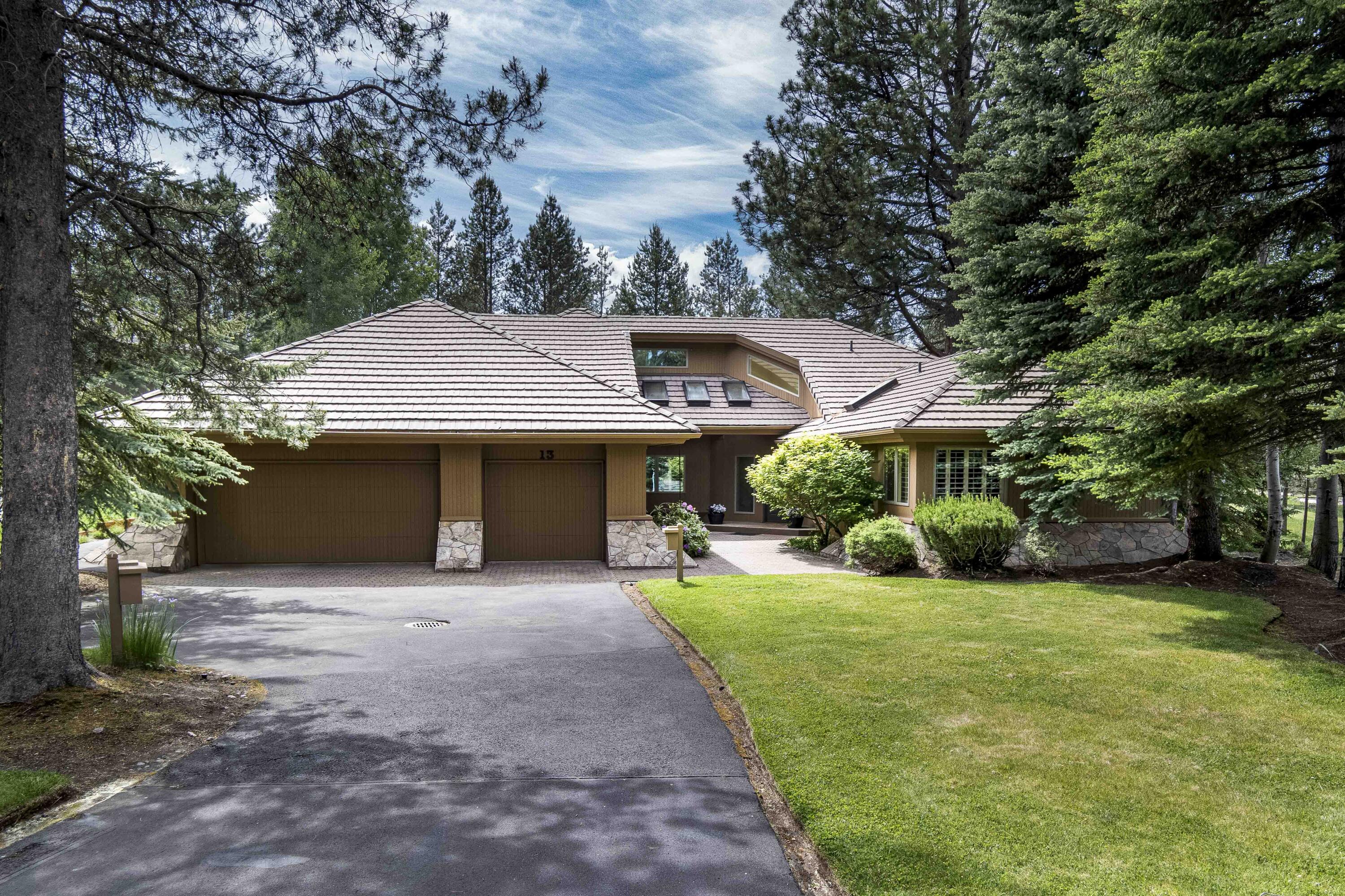 Fairway Crest Village - Residential