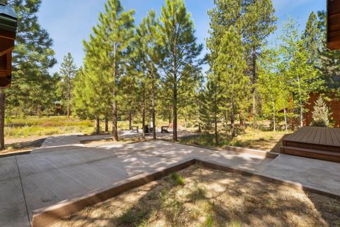 Tiny photo for 53539 Kokanee Way, La Pine, OR 97739 (MLS # 220221573)