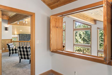 Tiny photo for 53539 Kokanee Way, La Pine, OR 97739 (MLS # 220221573)