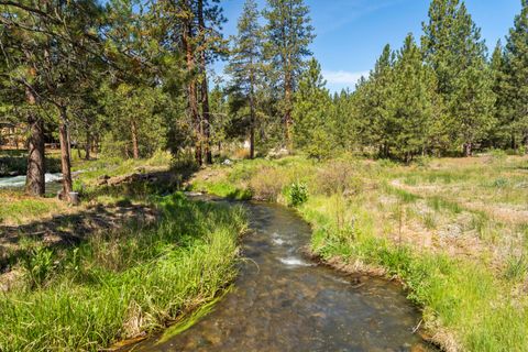 Tiny photo for 53539 Kokanee Way, La Pine, OR 97739 (MLS # 220221573)