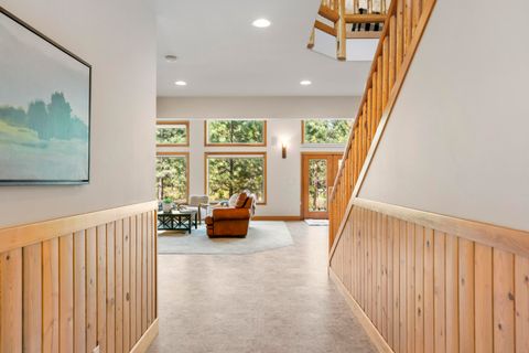 Tiny photo for 53539 Kokanee Way, La Pine, OR 97739 (MLS # 220221573)
