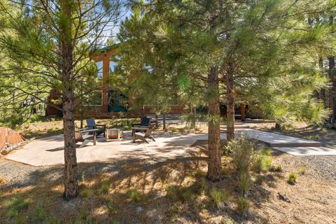 Tiny photo for 53539 Kokanee Way, La Pine, OR 97739 (MLS # 220221573)