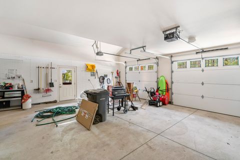 Tiny photo for 53539 Kokanee Way, La Pine, OR 97739 (MLS # 220221573)