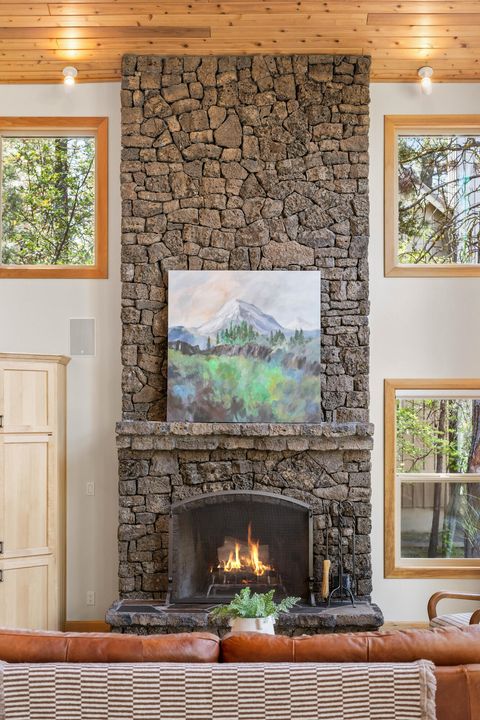 Tiny photo for 53539 Kokanee Way, La Pine, OR 97739 (MLS # 220221573)