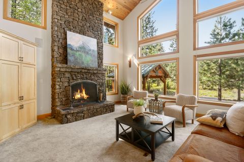 Photo of 53539 Kokanee Way, La Pine, OR 97739 (MLS # 220221573)