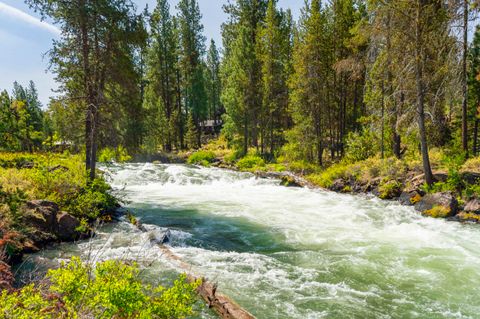 Tiny photo for 53539 Kokanee Way, La Pine, OR 97739 (MLS # 220221573)