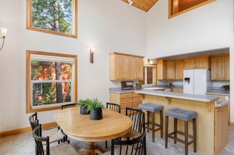 Tiny photo for 53539 Kokanee Way, La Pine, OR 97739 (MLS # 220221573)