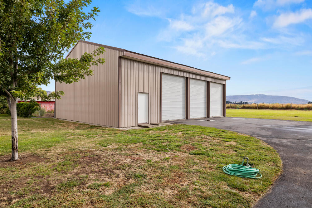 Country Gardens - Residential