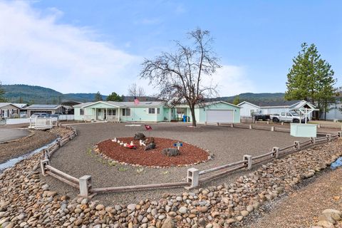 Tiny photo for 104 Hart Circle, Shady Cove, OR 97539 (MLS # 220215525)