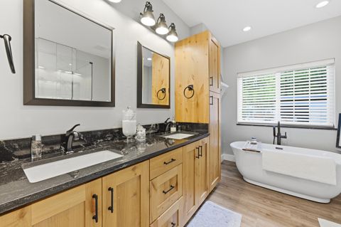 Tiny photo for 51795 Pine Loop Drive, La Pine, OR 97739 (MLS # 220221471)