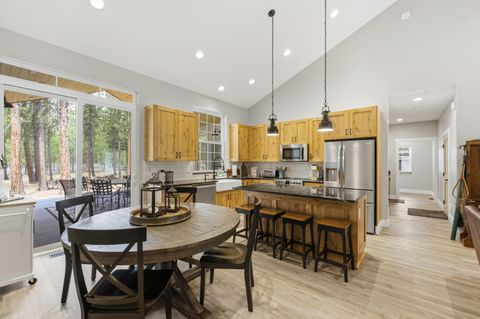 Tiny photo for 51795 Pine Loop Drive, La Pine, OR 97739 (MLS # 220221471)