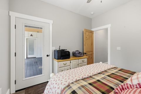 Tiny photo for 51795 Pine Loop Drive, La Pine, OR 97739 (MLS # 220221471)
