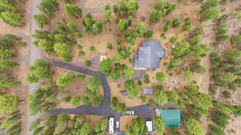 Tiny photo for 51795 Pine Loop Drive, La Pine, OR 97739 (MLS # 220221471)