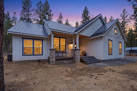 Photo of 51795 Pine Loop Drive, La Pine, OR 97739 (MLS # 220221471)