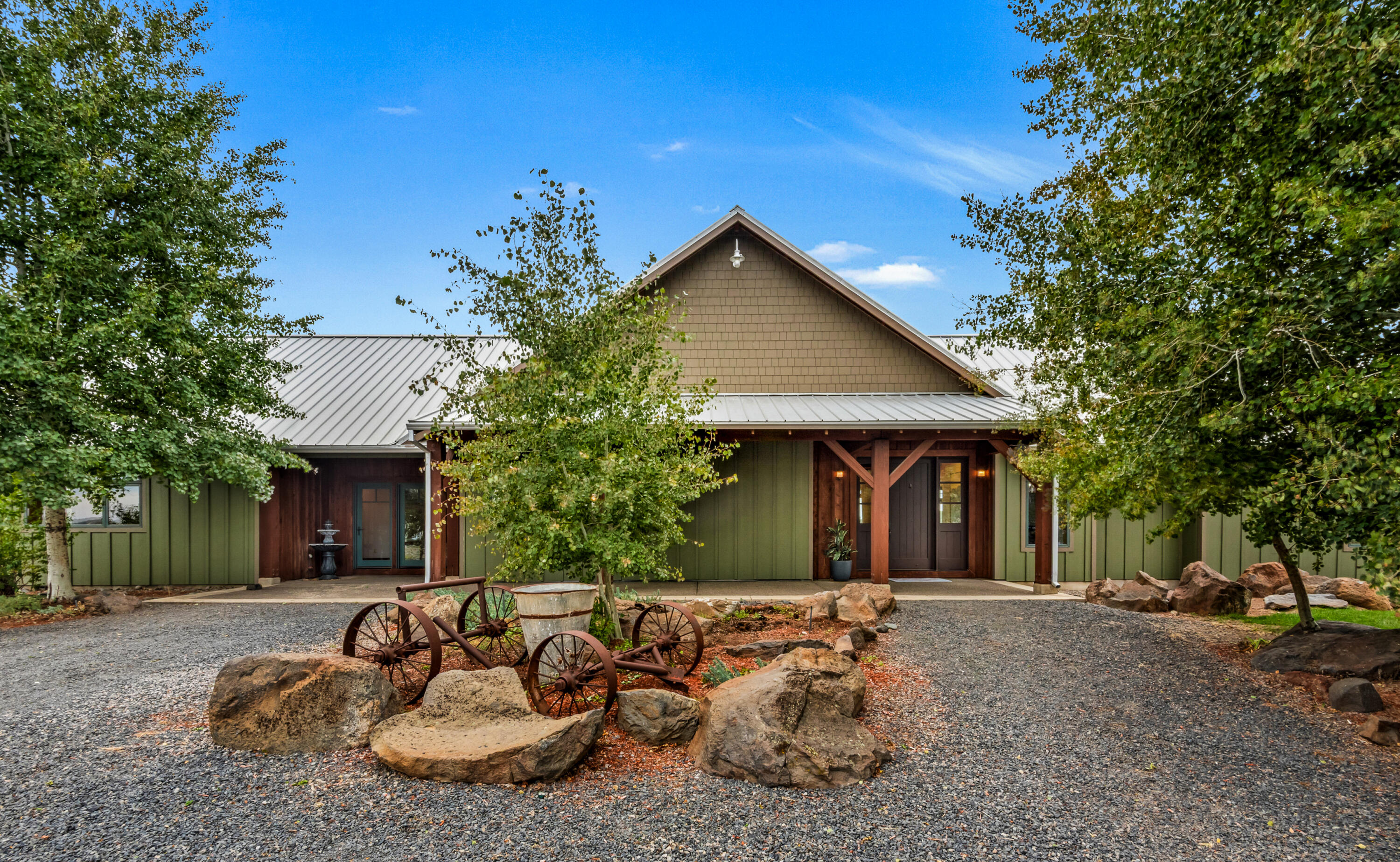 66240 White Rock Loop