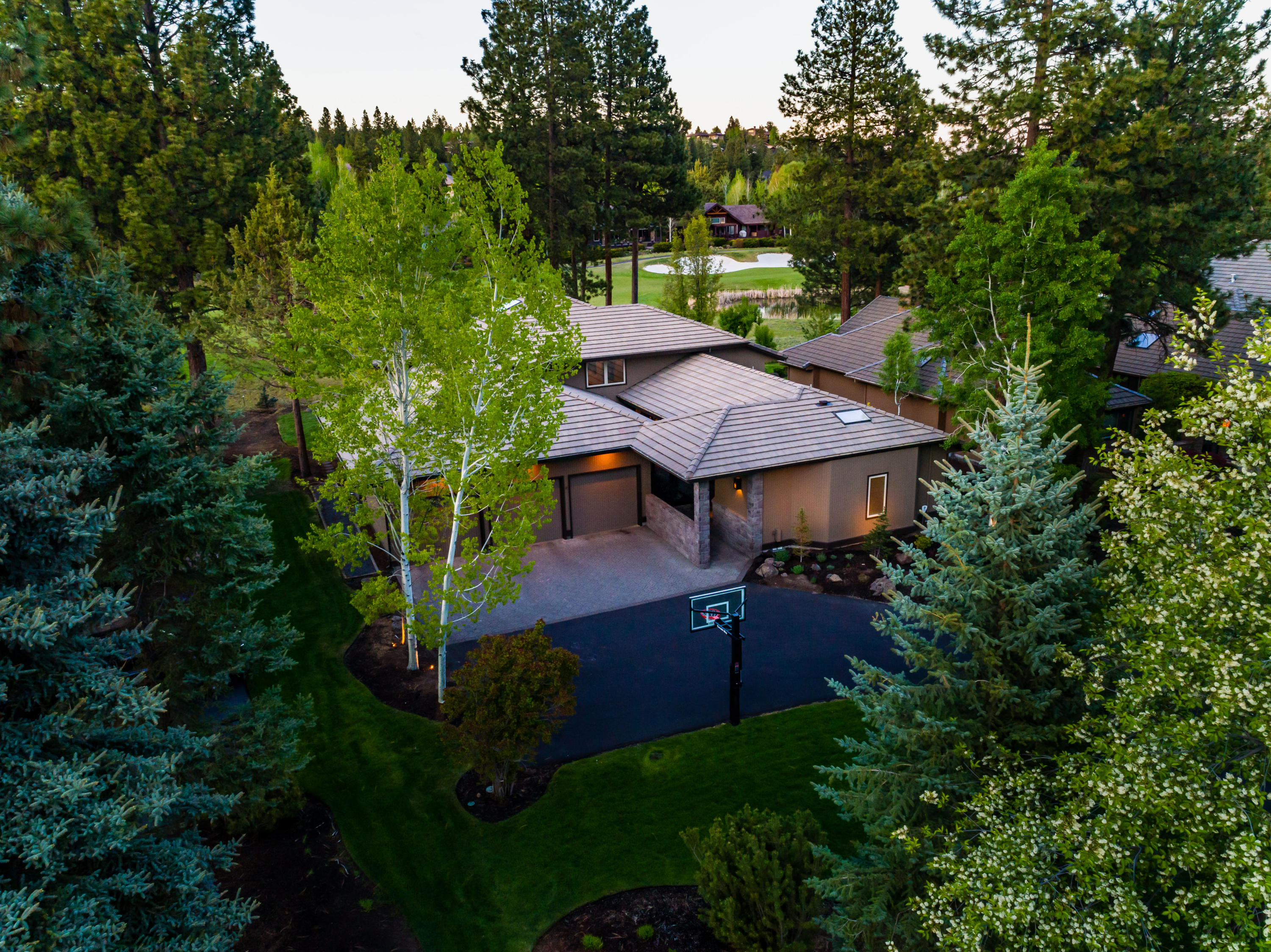 Broken Top - Residential