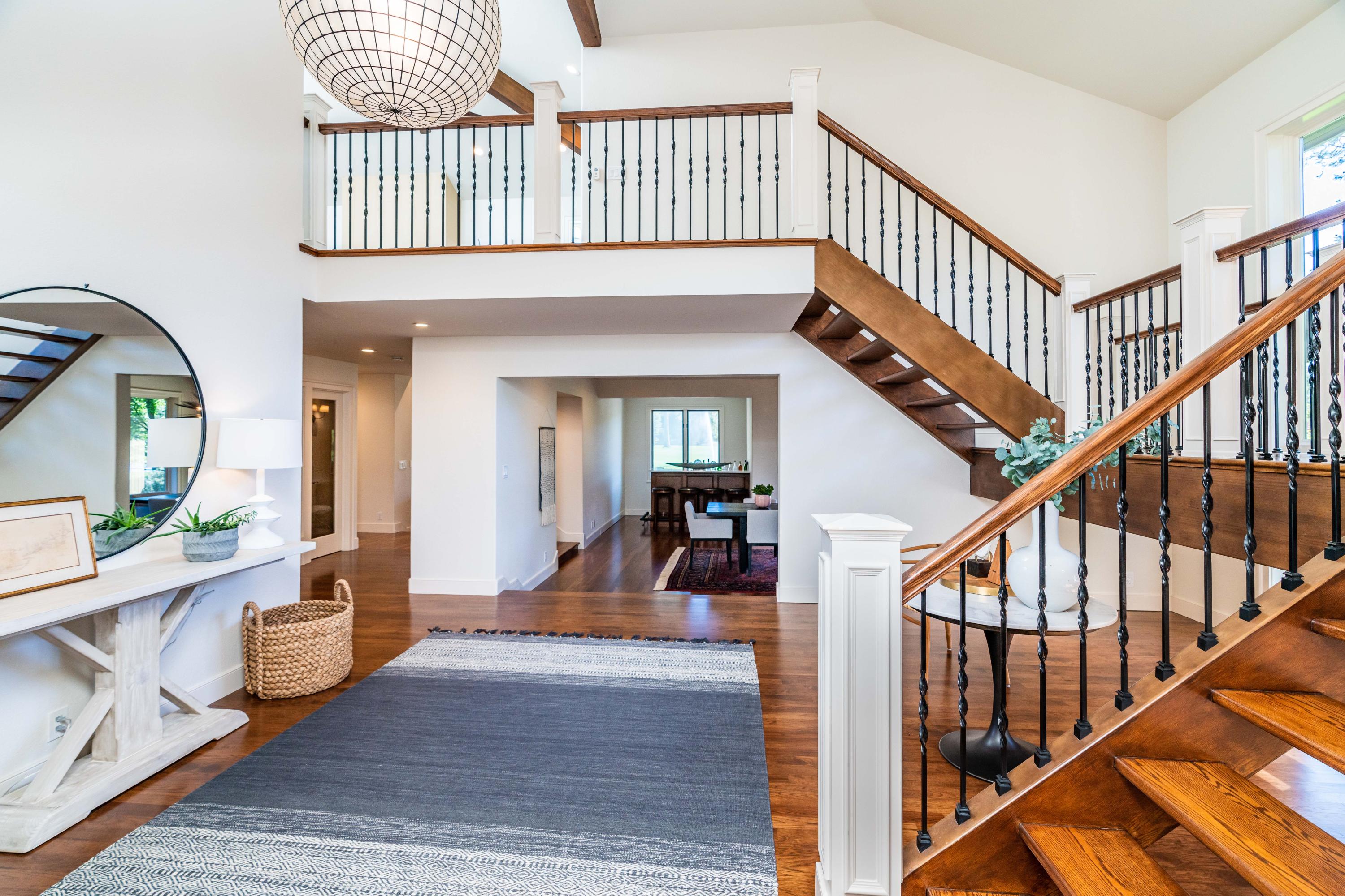 Broken Top - Residential