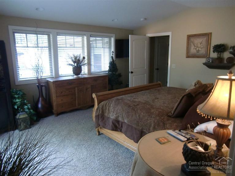 Valhalla Heights - Residential