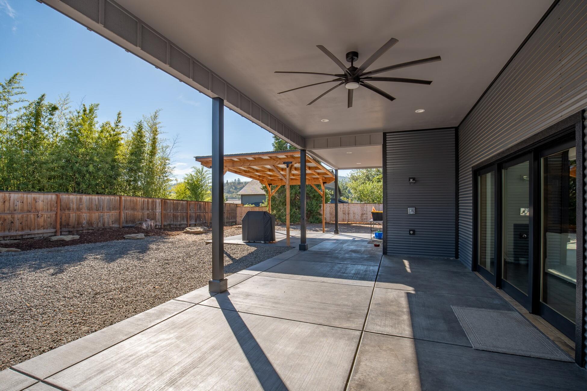 Cardwell Knoll - Residential