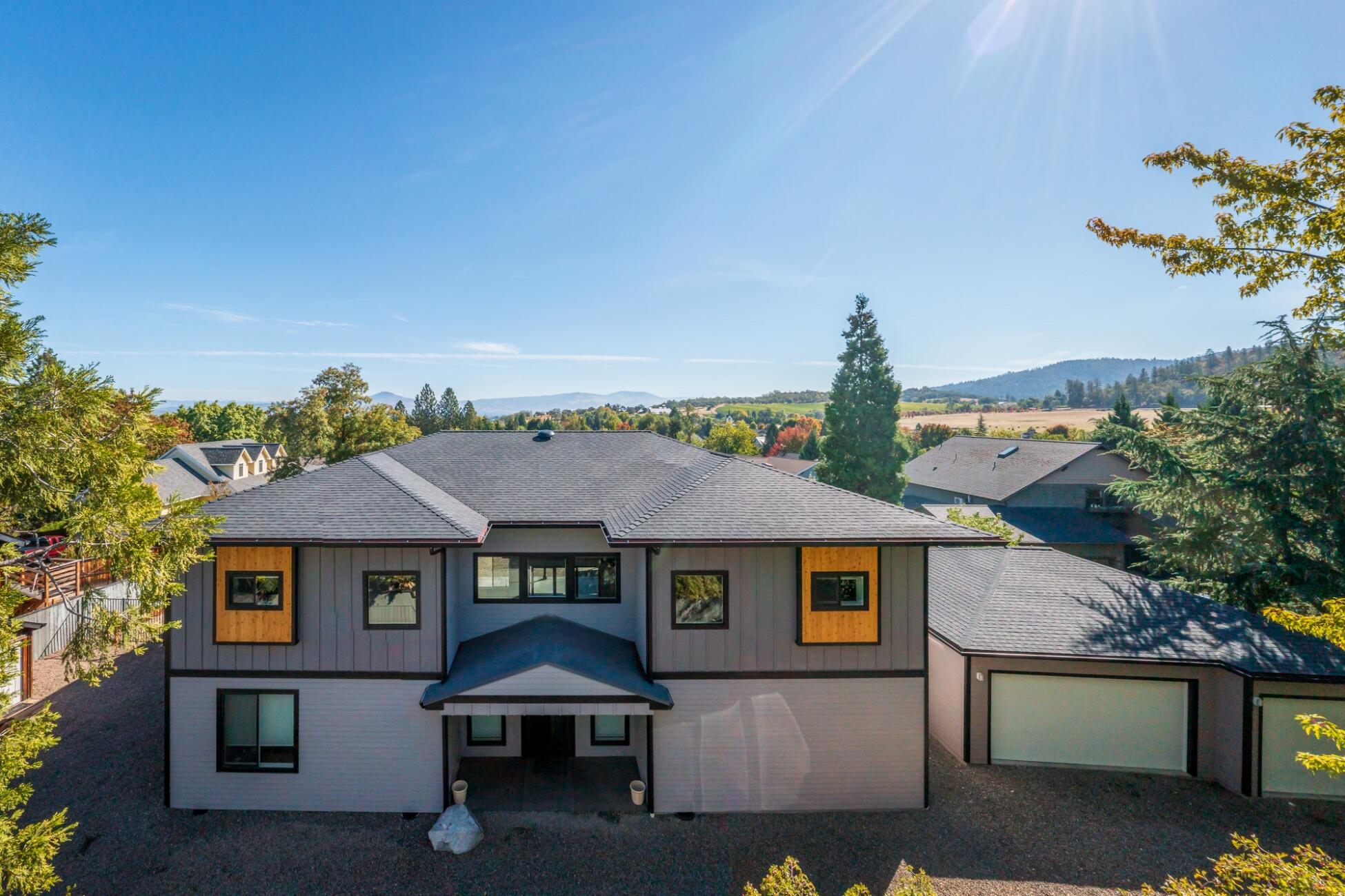 Cardwell Knoll - Residential