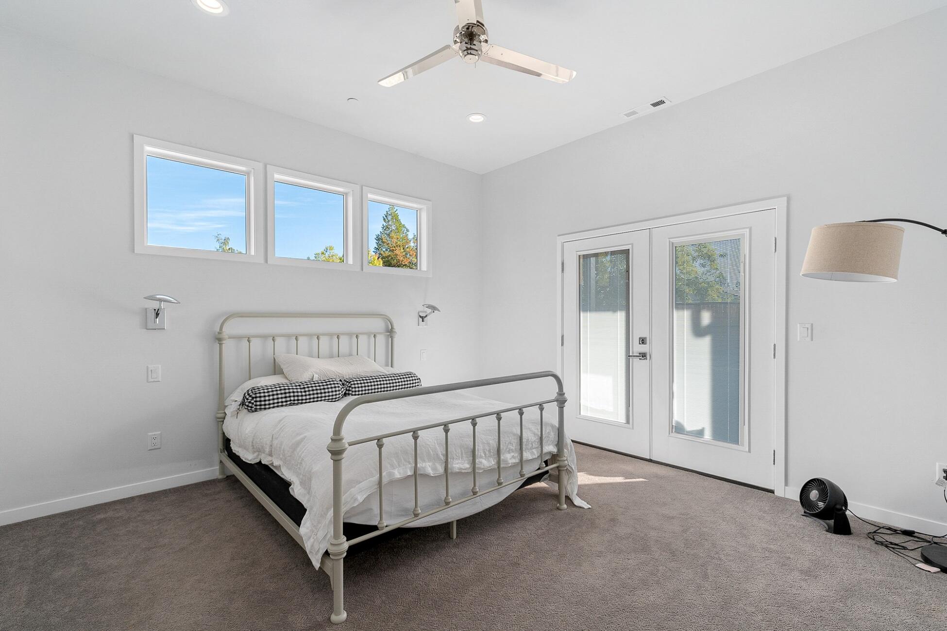 Cardwell Knoll - Residential