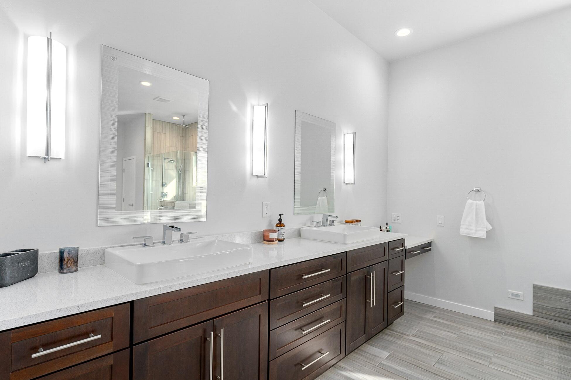 Cardwell Knoll - Residential