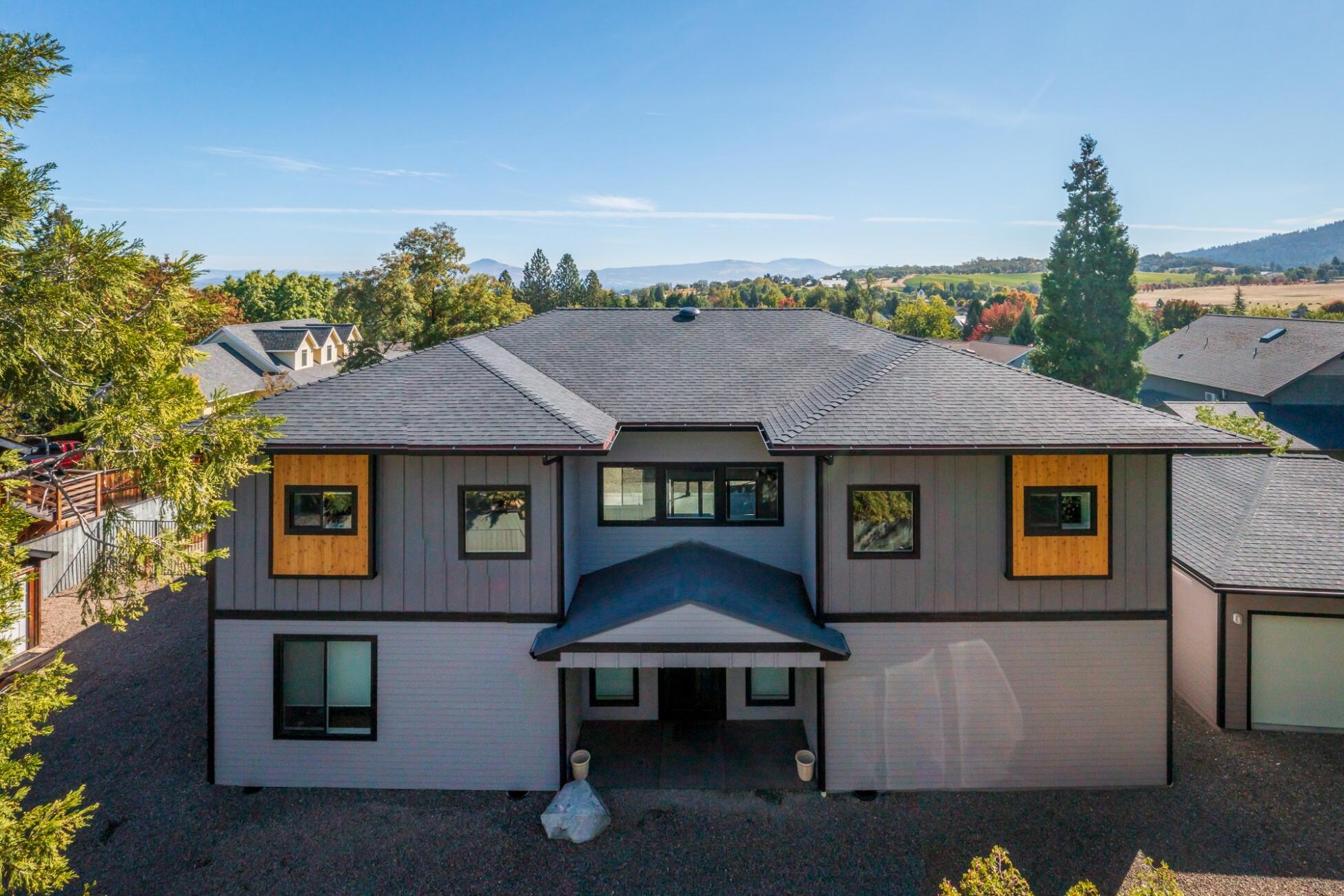 Cardwell Knoll - Residential