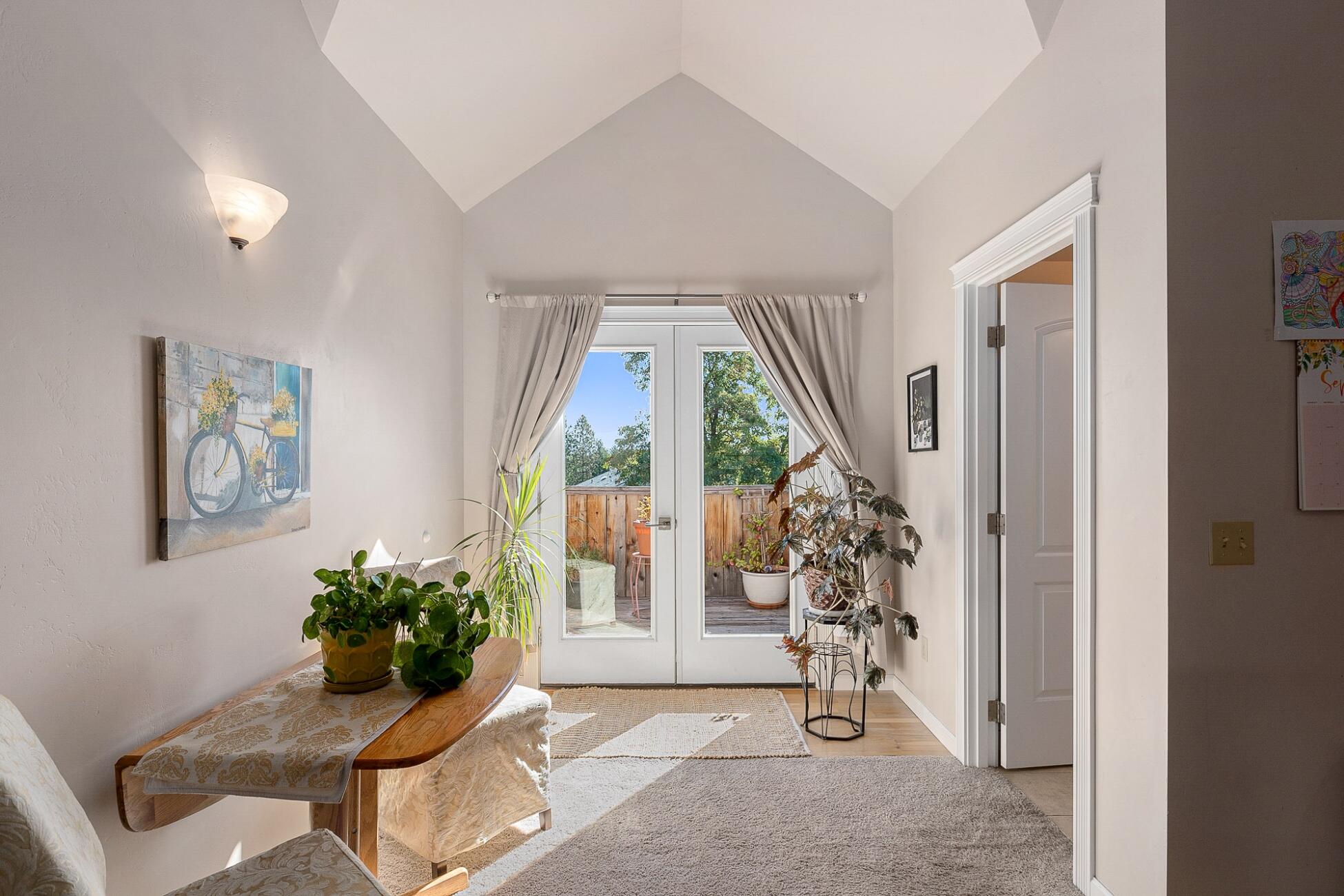 Cardwell Knoll - Residential