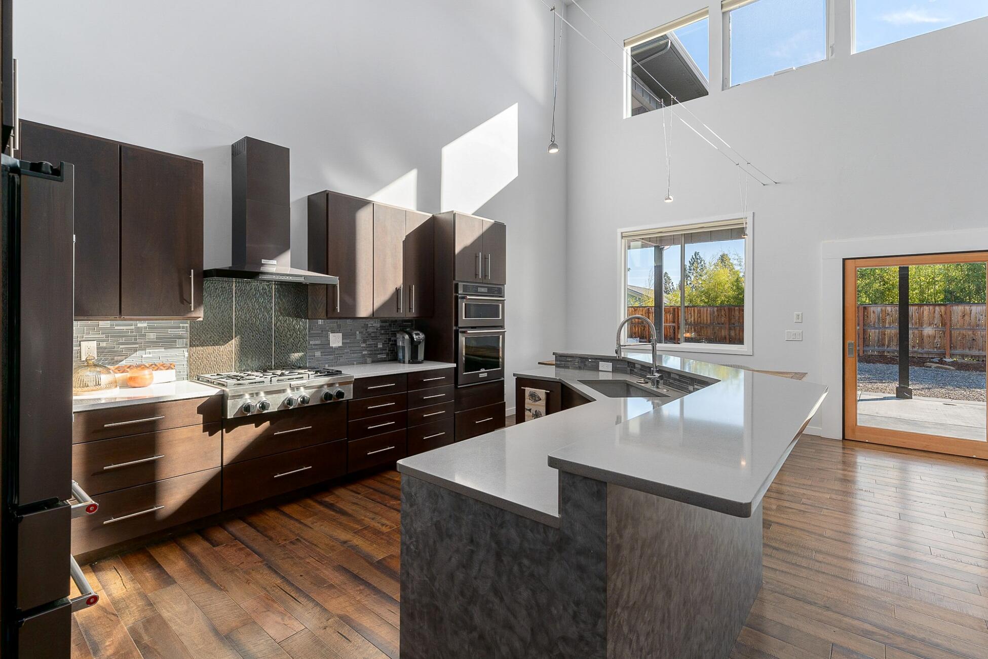 Cardwell Knoll - Residential