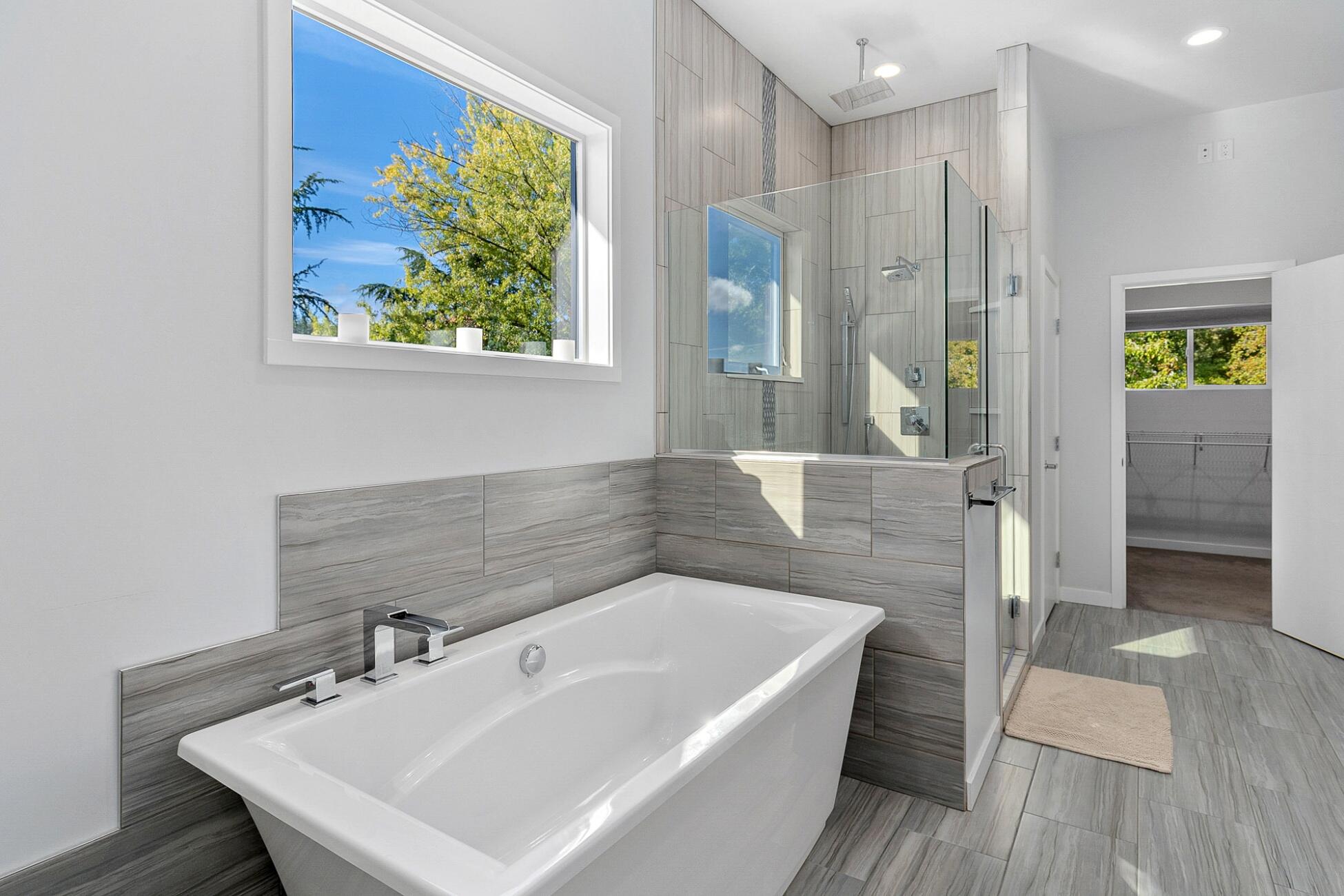 Cardwell Knoll - Residential