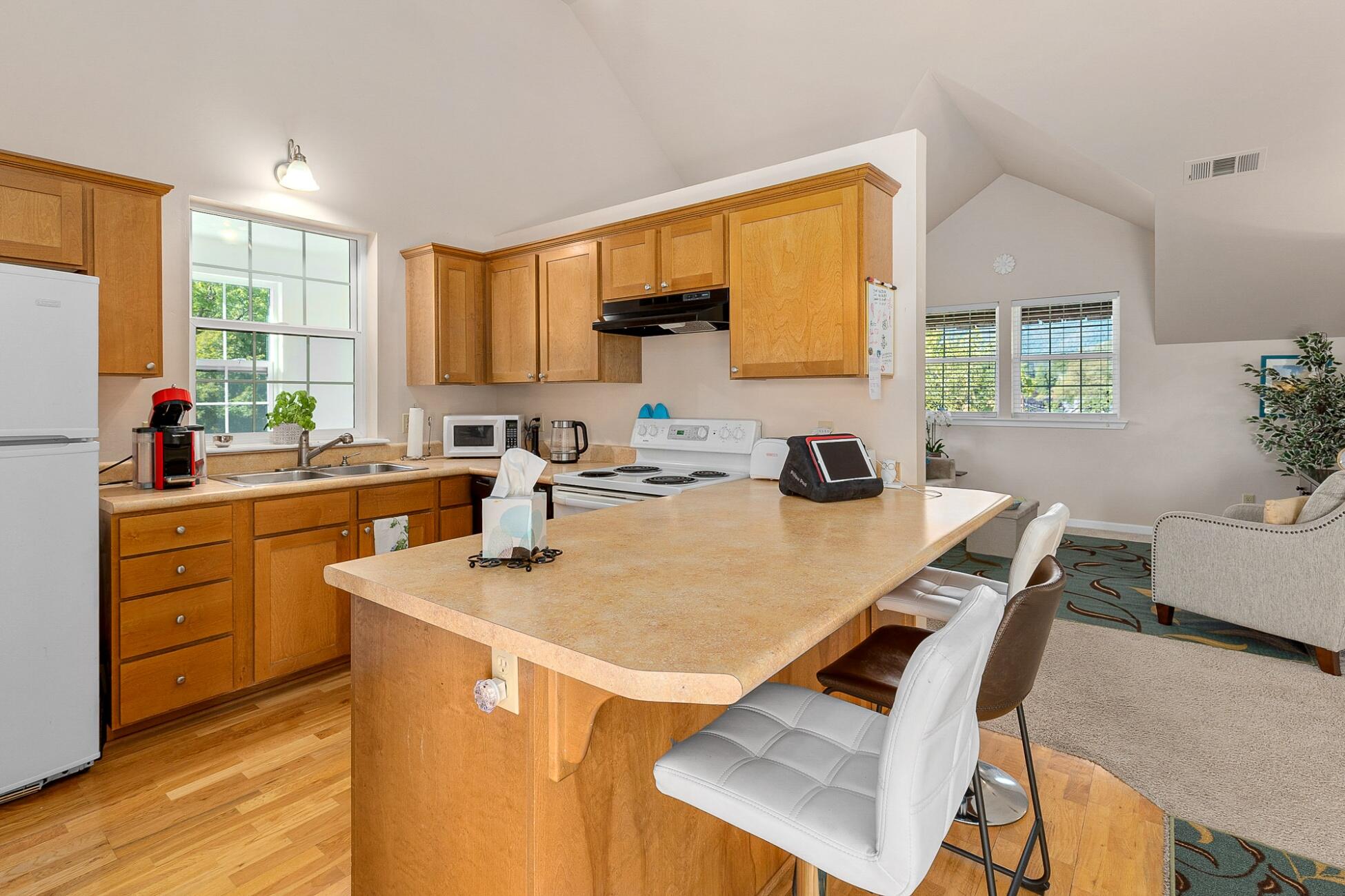 Cardwell Knoll - Residential