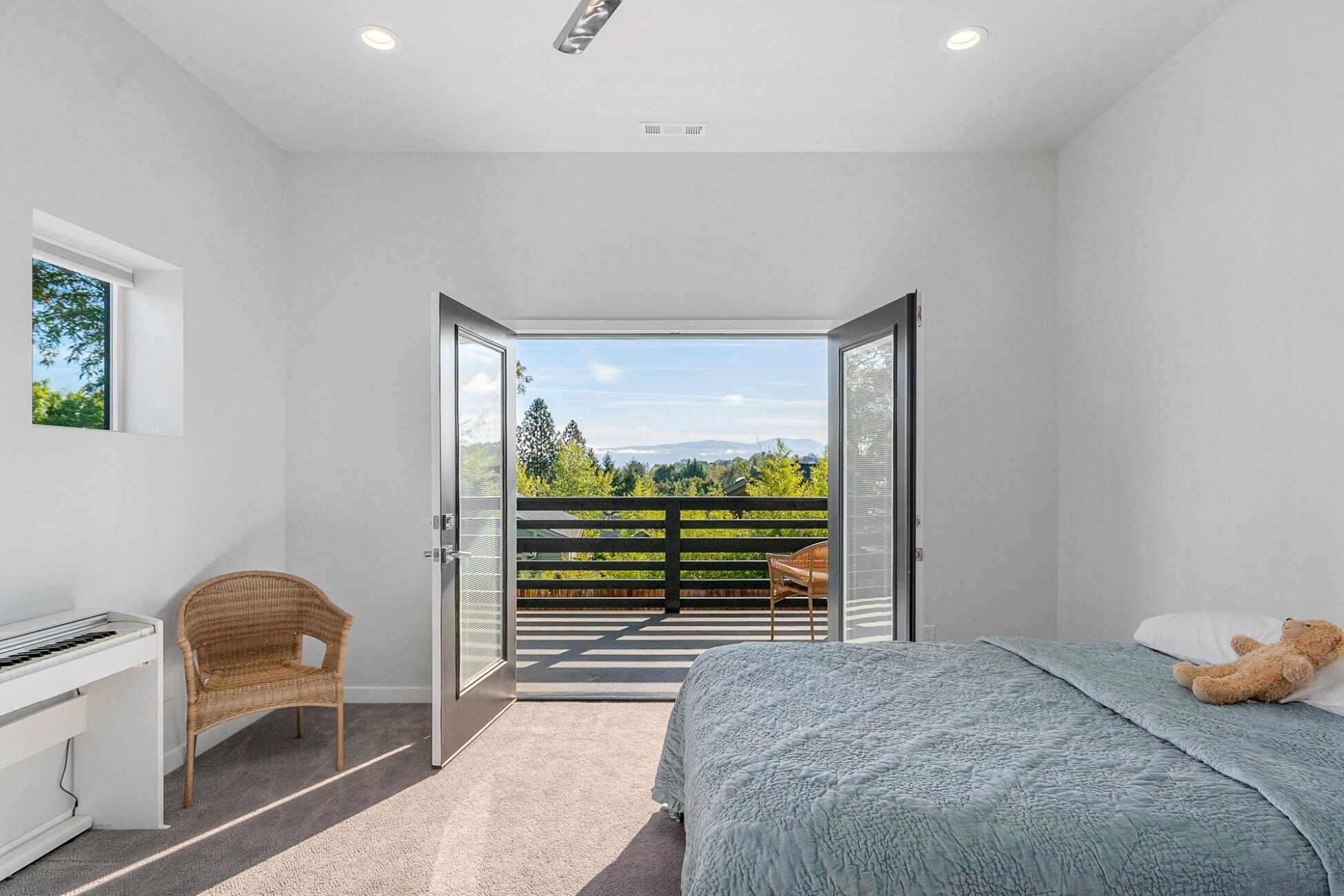 Cardwell Knoll - Residential