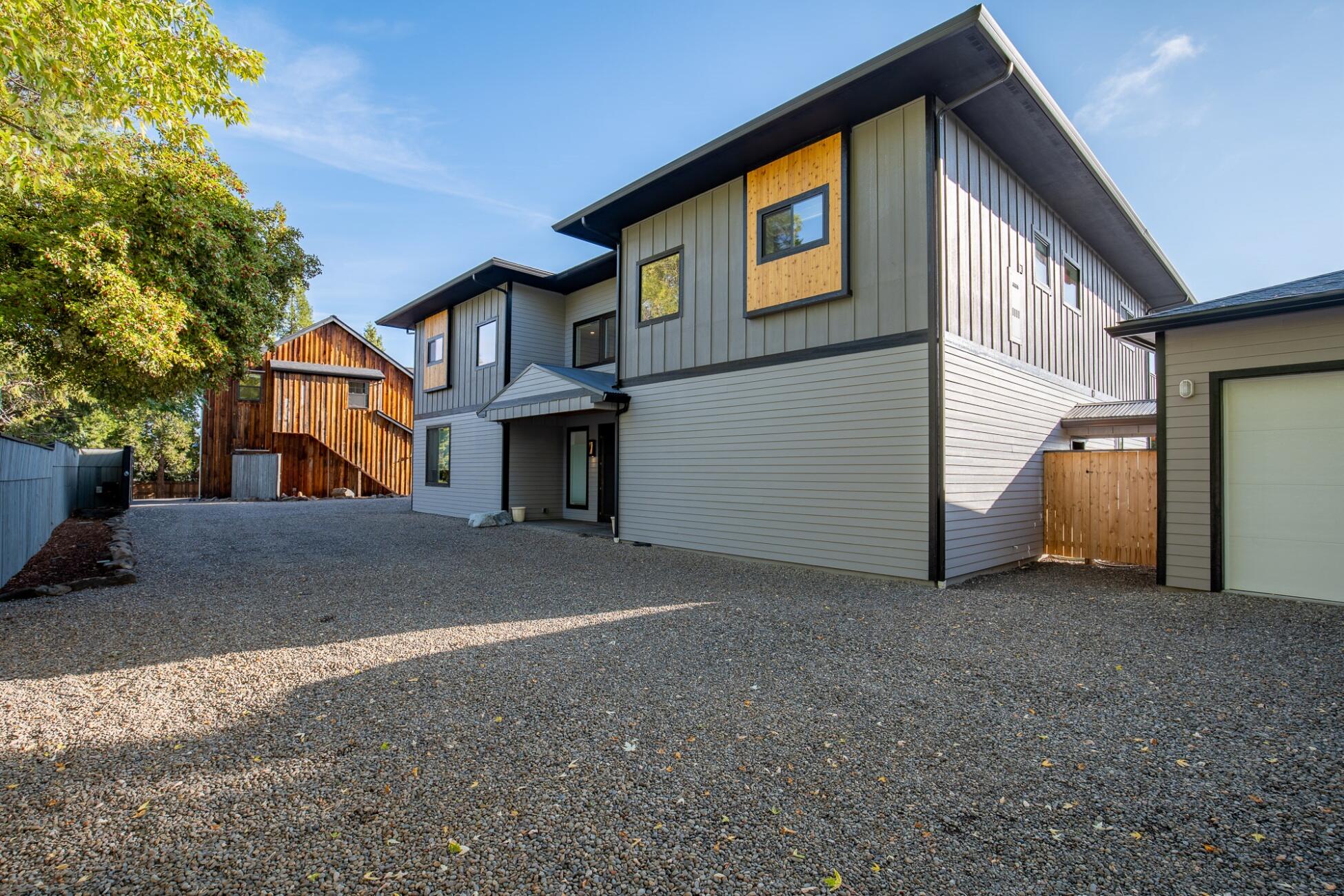 Cardwell Knoll - Residential