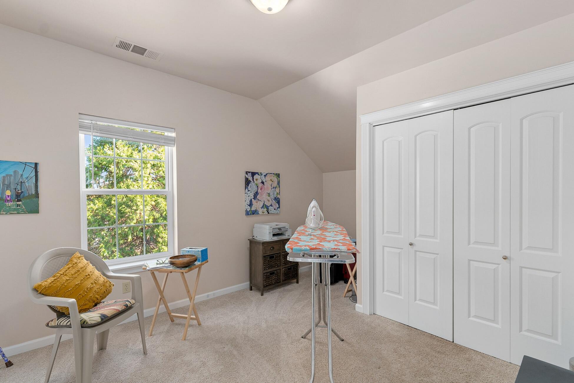 Cardwell Knoll - Residential