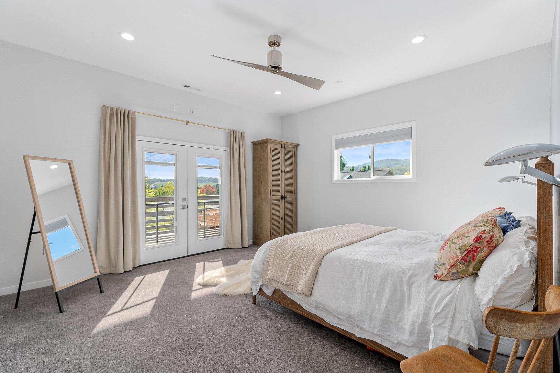 Cardwell Knoll - Residential