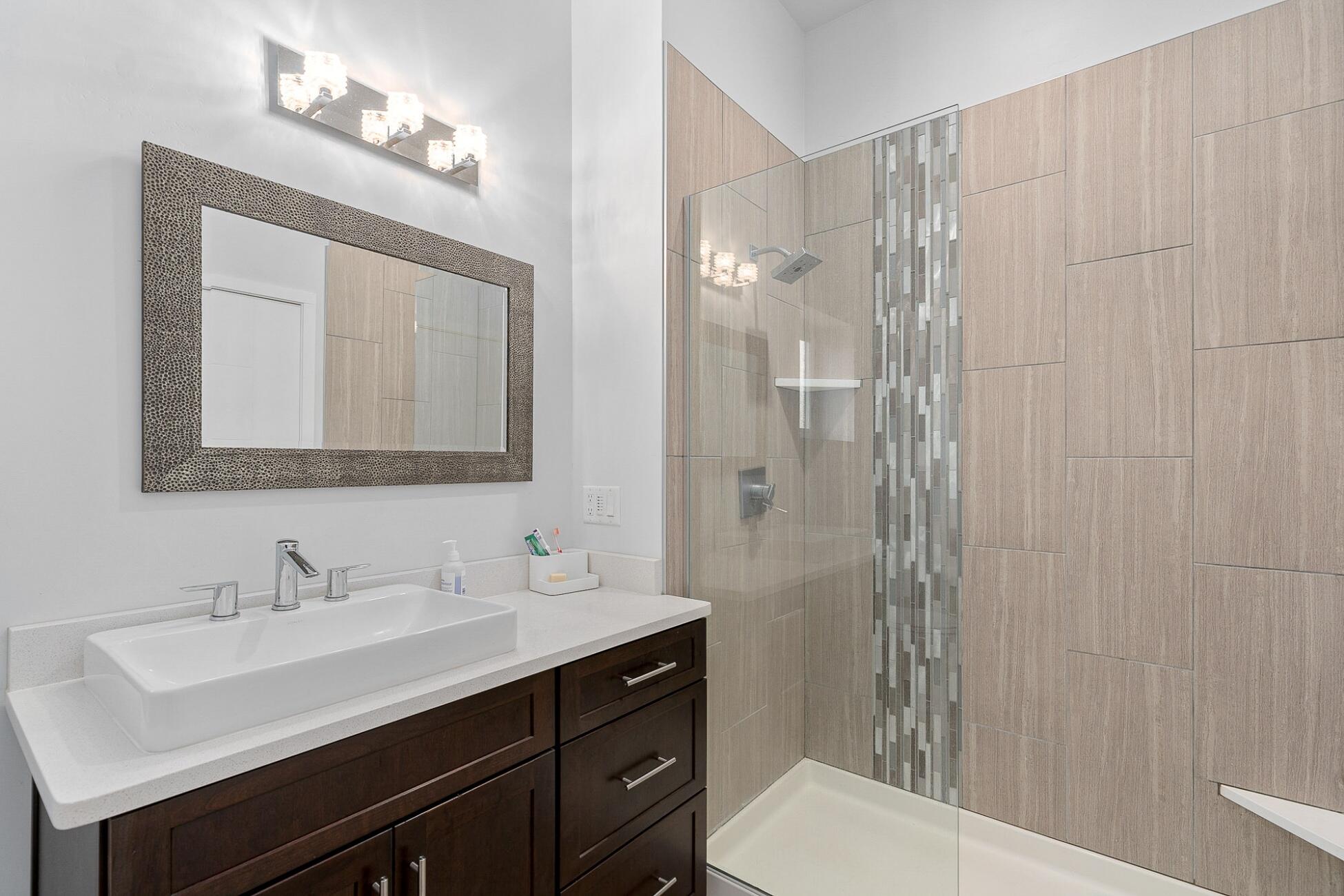 Cardwell Knoll - Residential