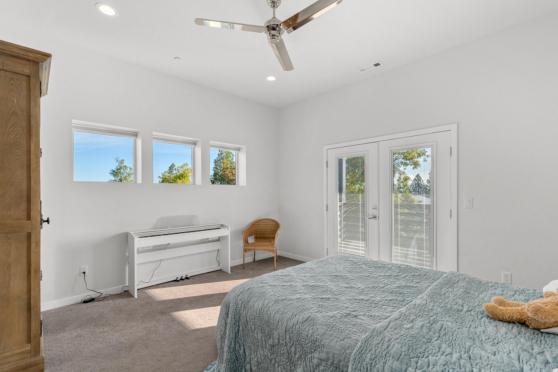 Cardwell Knoll - Residential