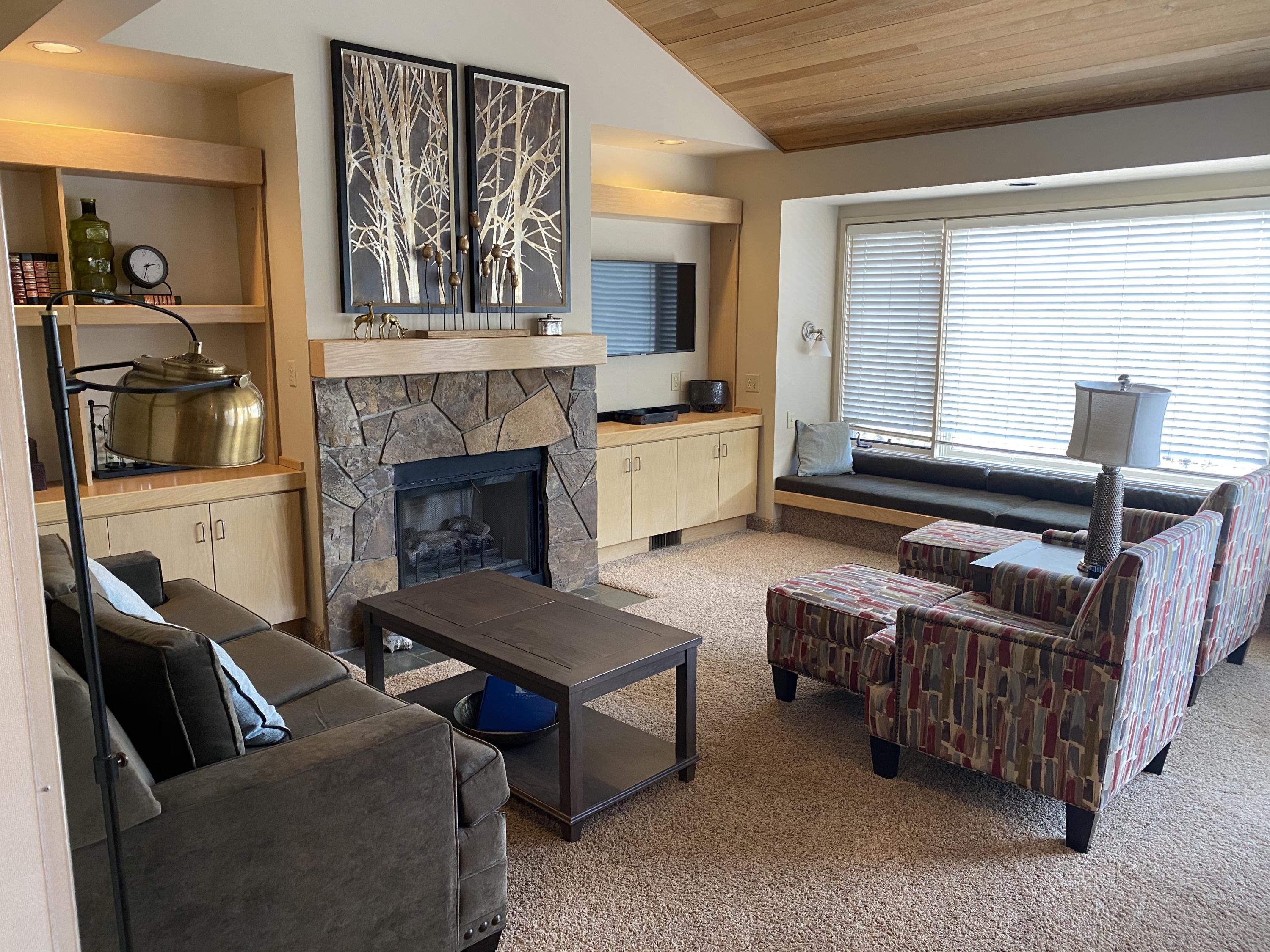 Eagle Crest - Residential